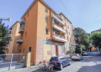Facciata - Bilocale via Oslavia, 12, Bologna (zona Saffi) - foto 49