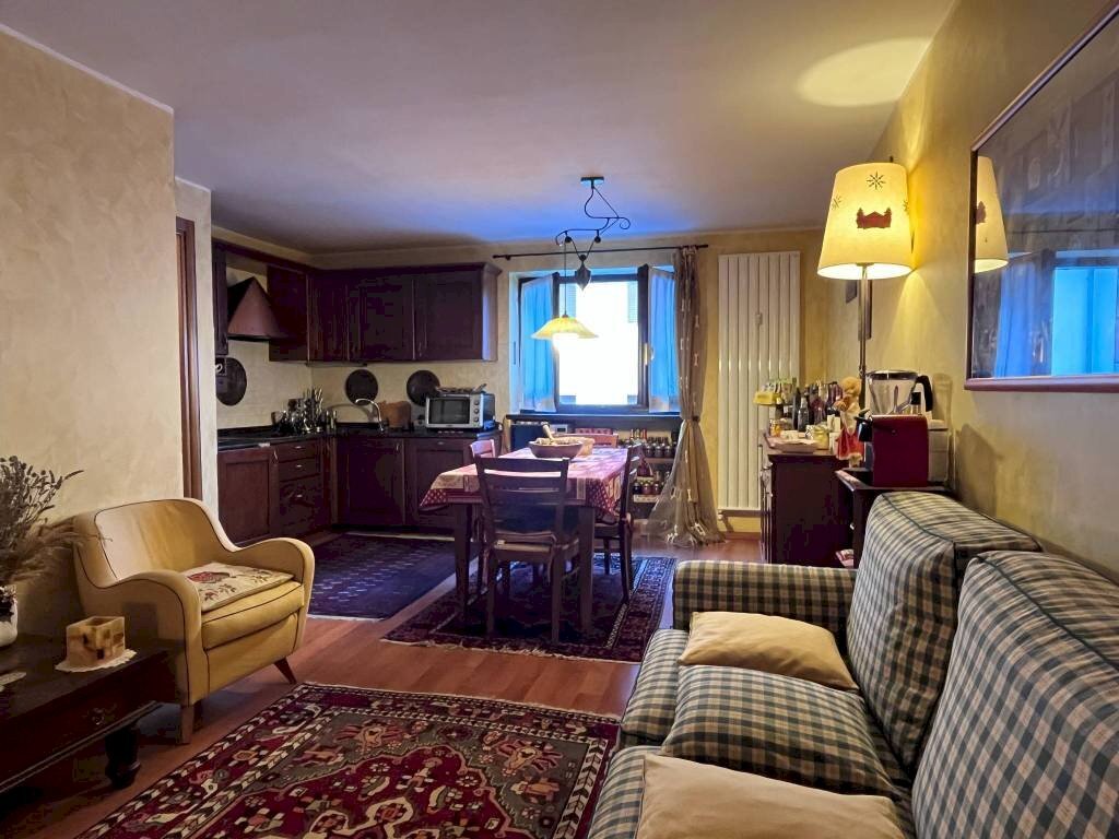 Soggiorno - Trilocale via Monfol, 22, Sauze d'Oulx - foto 2