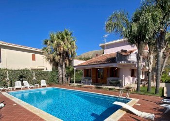 Foto 1 - Villa Fraginesi
 
431, Castellammare del Golfo - photo 1