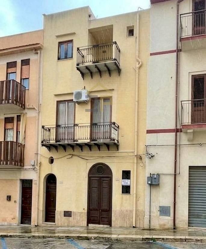 Foto 1 - Casa indipendente Giuseppe Garibaldi
 
304, Castellammare del Golfo - foto 1