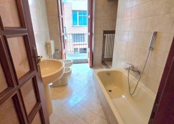 Bagno - Four-room apartment via Luigi Ranco, Asti - photo 13