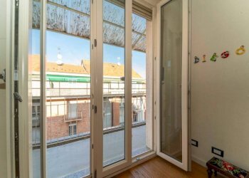 Balcone - Trilocale via Oropa, 126, Torino (zona Vanchiglietta) - foto 14
