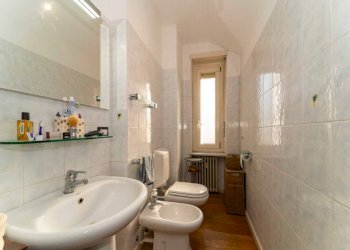 Bagno - Trilocale via Oropa, 126, Torino (zona Vanchiglietta) - foto 30