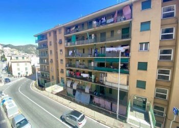 Vista - Bilocale via Leonardo Montaldo, Genova (zona Marassi) - foto 1