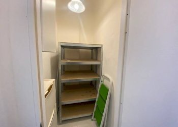 Ripostiglio - Bilocale via Leonardo Montaldo, Genova (zona Marassi) - foto 12