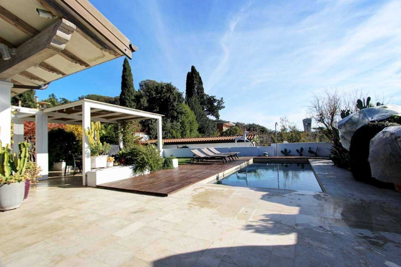 piscina 3 - Single Family Villa via trionfale, Roma - photo 2