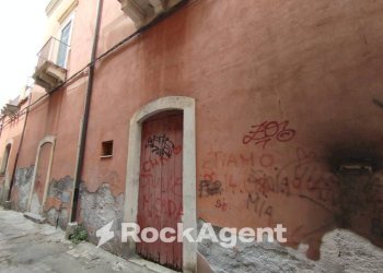 Bilocale via Vittorio Emanuele II, 471, Catania - foto 3