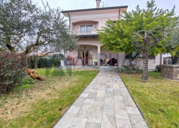 Giardino - Villa via Fiumicino, San Mauro Pascoli - foto 2