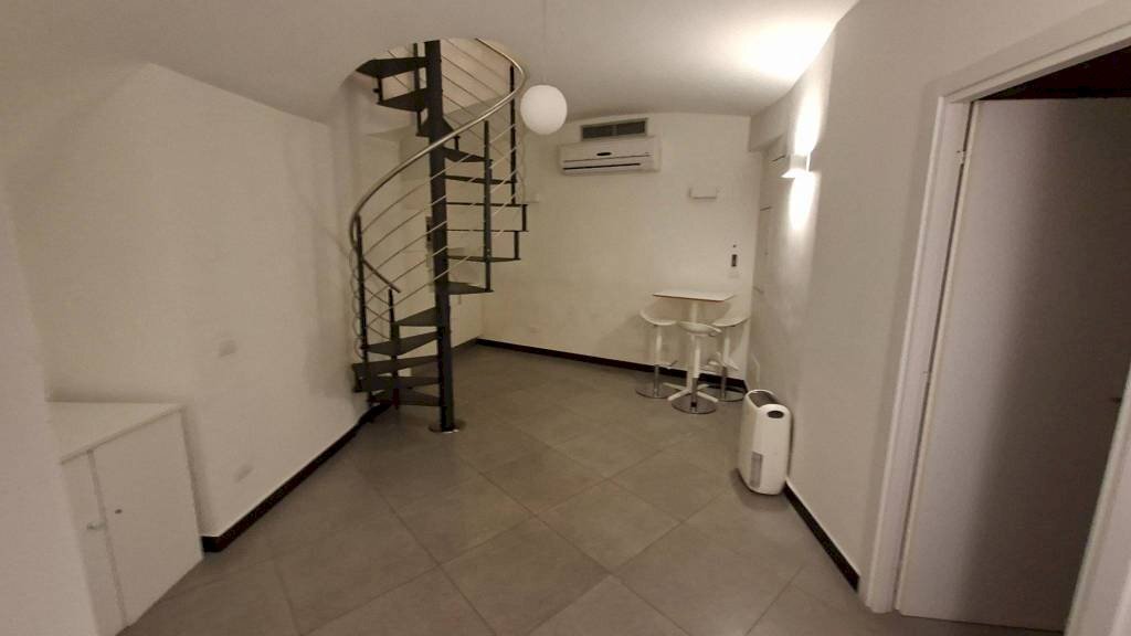 Cantina - Office via della Consulta, Roma (neighborhood Centro Storico) - photo 3