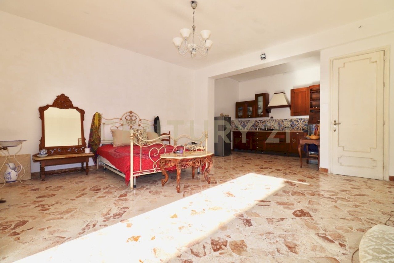 WhatsApp Image 2025-12-22 at 15.29.39 (2).jpeg - Semi-detached house Via Giovanni Badalamenti 115, Carini - photo 1