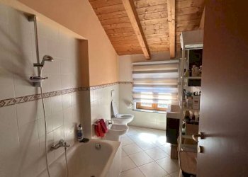 Two-room apartment piazza Camillo Benso di Cavour, Casnate con Bernate - photo 3