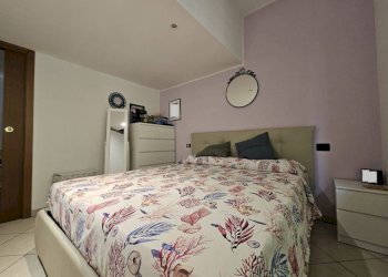 Two-room apartment piazza Camillo Benso di Cavour, Casnate con Bernate - photo 4