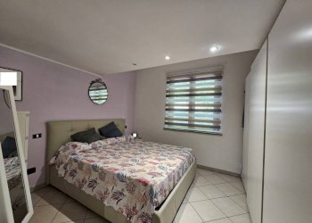 Two-room apartment piazza Camillo Benso di Cavour, Casnate con Bernate - photo 8