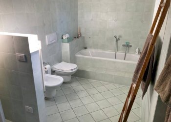 Bagno - Villa via Erbamolle, Azzate - foto 26