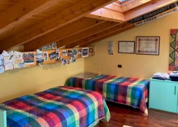 Camera da letto - Villa via Erbamolle, Azzate - foto 32