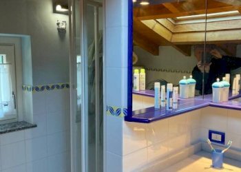 Bagno - Villa via Erbamolle, Azzate - foto 35