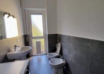 Foto 3 - Bilocale via maffei
 
10, Milano - foto 3