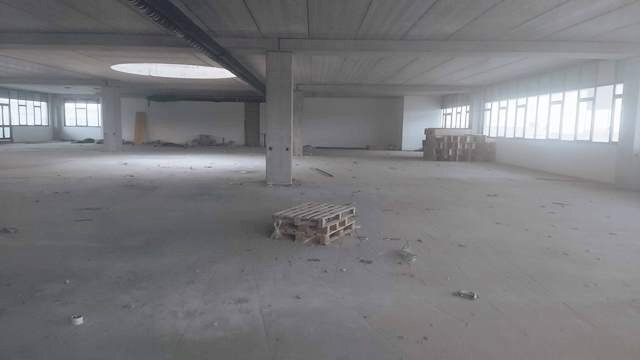 Sub. 20 20230404_182607.jpg - Capannone VIA LUIGI EINUDI, Civitanova Marche - foto 3