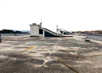 Sub. 19-20 park copertura 20230404_182918.jpg - Capannone VIA LUIGI EINUDI, Civitanova Marche - foto 10