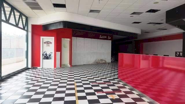 Sub. 47 20230404_180307.jpg - Locale Commerciale VIA EINAUDI, Civitanova Marche - foto 2