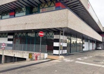 Sub. 47 20230404_180237.jpg - Commercial Premises VIA EINAUDI, Civitanova Marche - photo 10