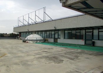 IMG_9031.JPG - Capannone VIA LUIGI EINUDI, Civitanova Marche - foto 2