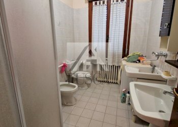 lucca-villa-vendita-fusca_24.jpg - Villa Via Vittorio Bachelet, Lucca - foto 16