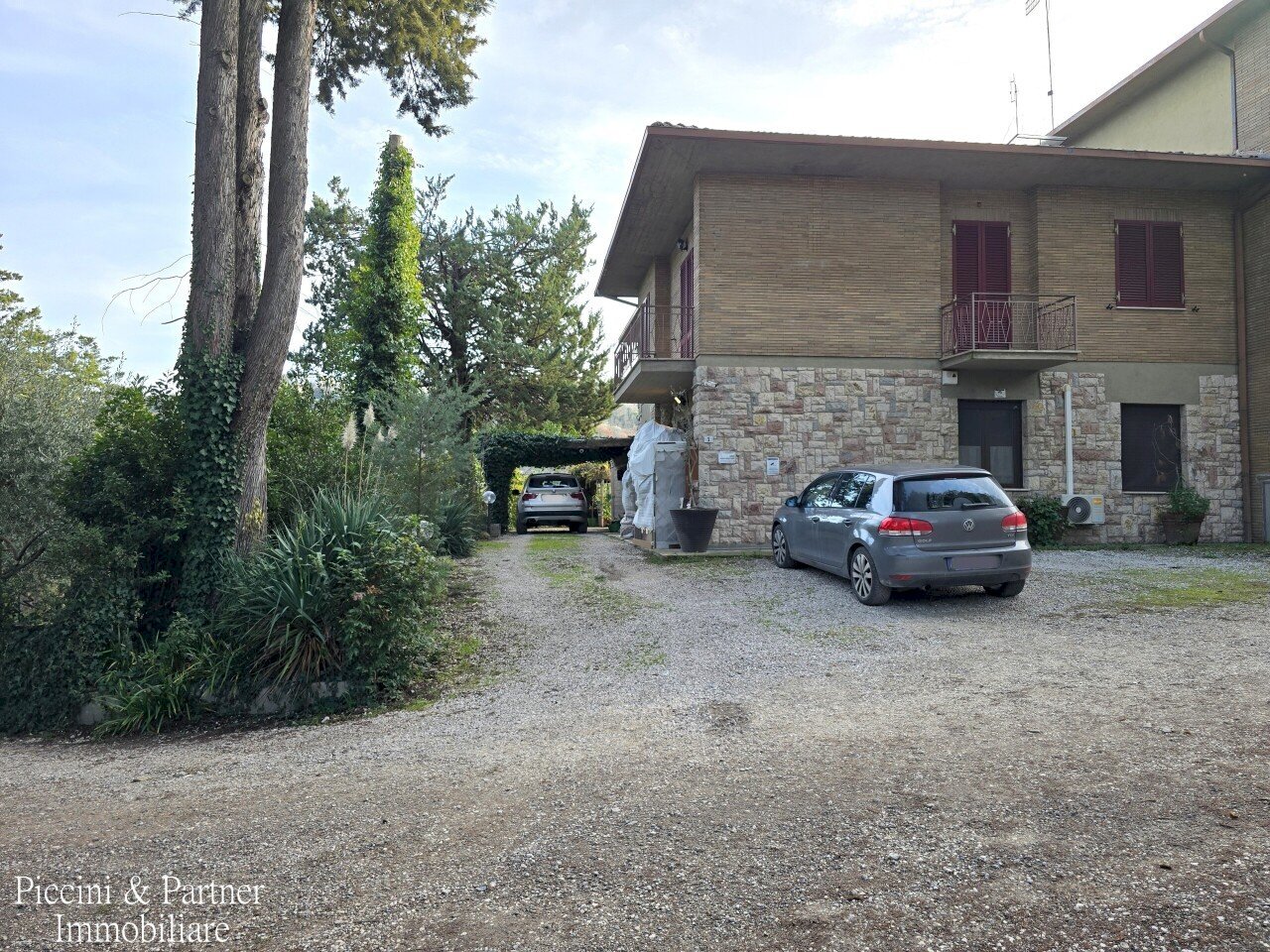 02.jpg - Porzione di casa Via della Treggia, Perugia - foto 2