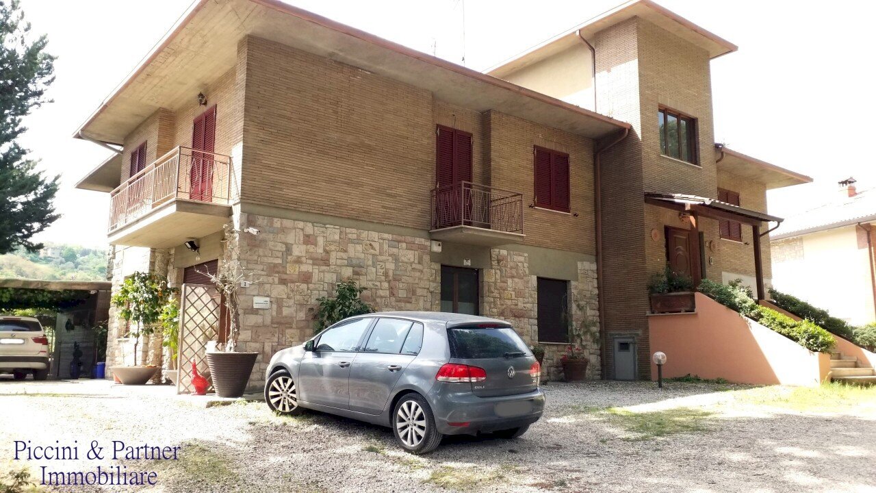 03.jpg - Porzione di casa Via della Treggia, Perugia - foto 3