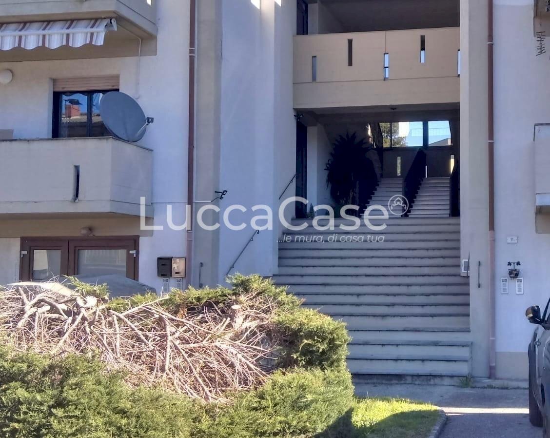 Villa a Schiera Barga - foto 2