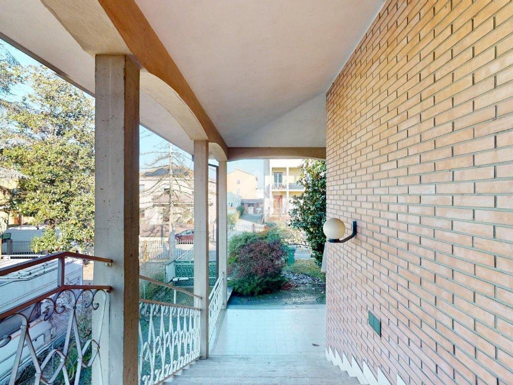 Independent house Via Camillo Benso di Cavour, Cento - photo 1