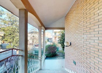 Casa indipendente Via Camillo Benso di Cavour, Cento - foto 1