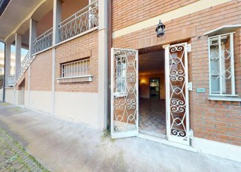 Casa indipendente Via Camillo Benso di Cavour, Cento - foto 42