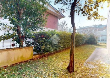 Casa indipendente Via Camillo Benso di Cavour, Cento - foto 48