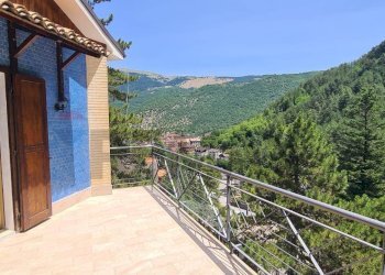 Balcone - Villa Via Pescara
 
29/31, Scanno - photo 4