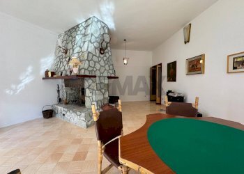 Sala da pranzo - Villa Via Pescara
 
29/31, Scanno - photo 127