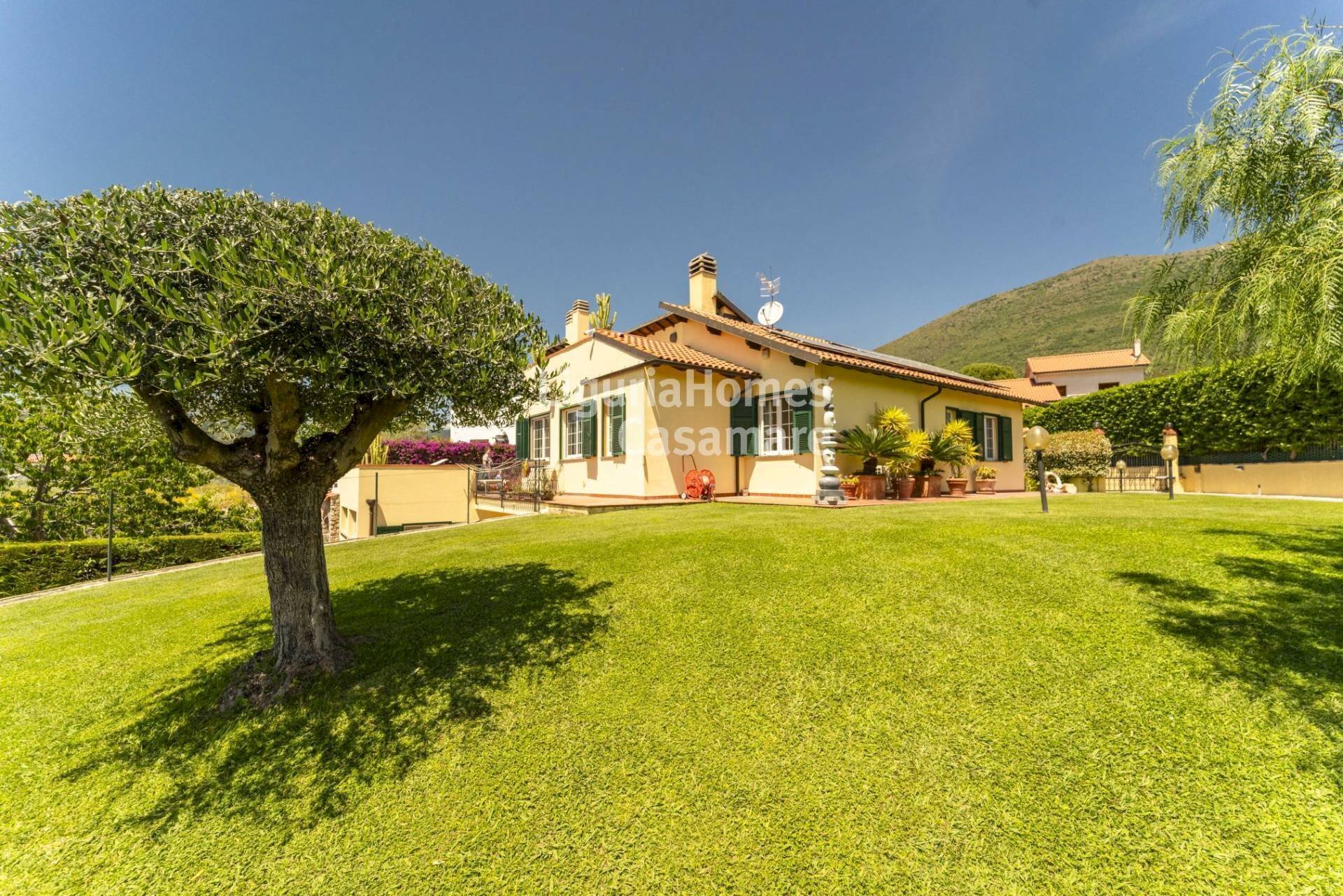 Foto 1 - Villa via Carenda, Cisano sul Neva - foto 1