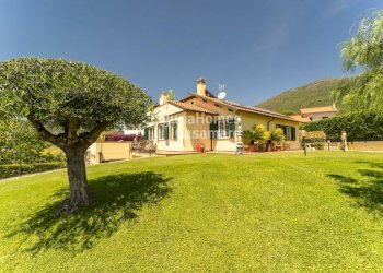 Foto 1 - Villa via Carenda, Cisano sul Neva - foto 1