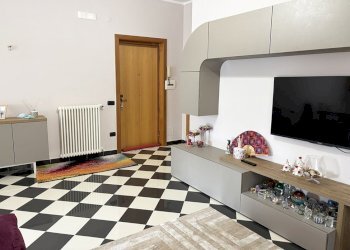 Trilocale via Raimondo Annecchino, 100, frazione Arco Felice, Pozzuoli - foto 3