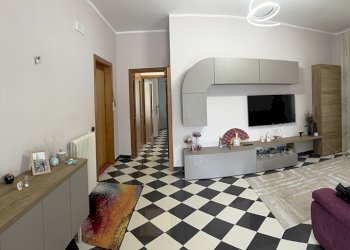 Trilocale via Raimondo Annecchino, 100, frazione Arco Felice, Pozzuoli - foto 7