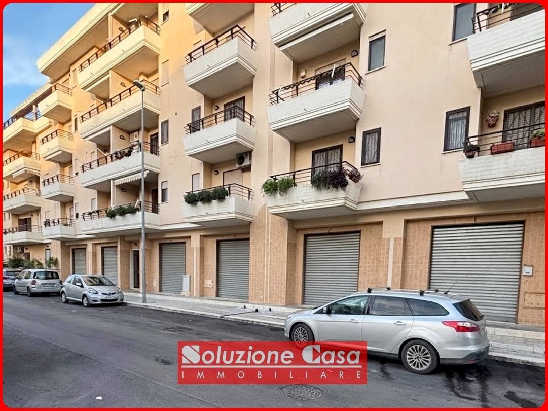 Foto 2 - Locale Commerciale Via Gen. Del Vento, Canosa di Puglia - foto 2