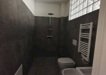 Bagno - Three-room apartment via San Pio V, Mondovì - photo 6