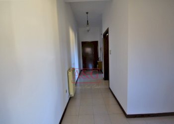 Foto 10 - Trilocale via domenico sbarra
 
16, Montefortino - foto 10