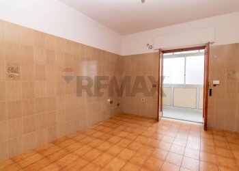 Stanza vuota - Quadrilocale Via Sciarelle
 
170, Acireale - foto 3