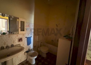 Bagno - Independent house via fabio filzi
 
64, Pietraperzia - photo 19