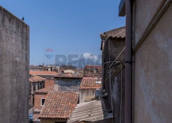 Edificio all\'aperto - Trilocale Via Benanti
 
41, Catania - foto 9
