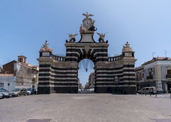 Edificio all\'aperto - Trilocale Via Benanti
 
41, Catania - foto 21