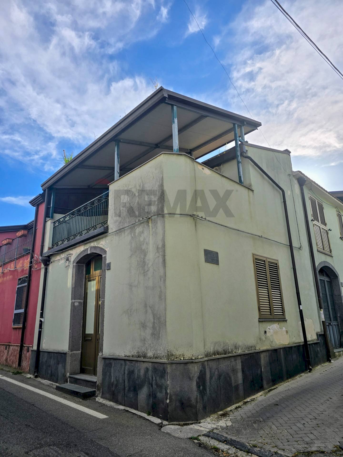 Casa all\'aperto - Casa indipendente Via Ragonesi
 
26, Piedimonte Etneo - foto 2