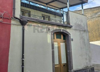 Casa all\'aperto - Casa indipendente Via Ragonesi
 
26, Piedimonte Etneo - foto 3