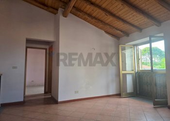 Stanza vuota - Casa indipendente Via Ragonesi
 
26, Piedimonte Etneo - foto 9